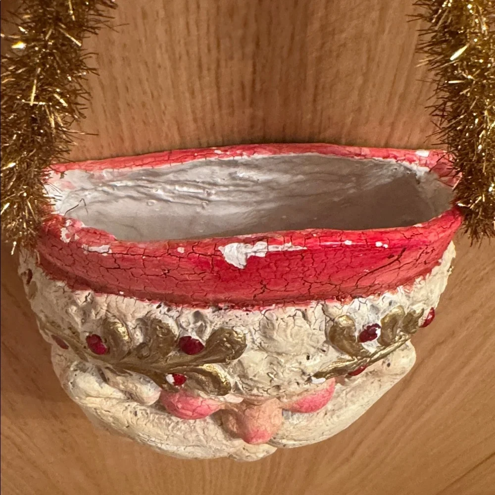 vintage-style, crackle-finish resin or plaster Santa Claus figurine / Vase
